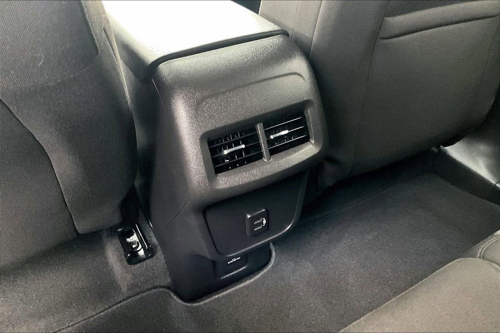 Used 2024 Chevrolet Equinox LT image 33