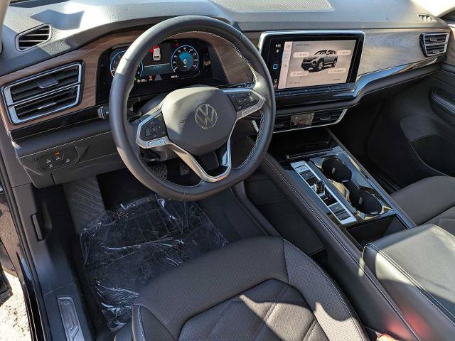 Used 2026 Volkswagen Atlas SE AWD/4WD image 2