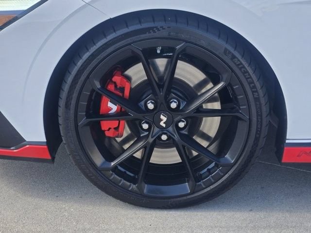 Used 2025 Hyundai Elantra N FWD image 10