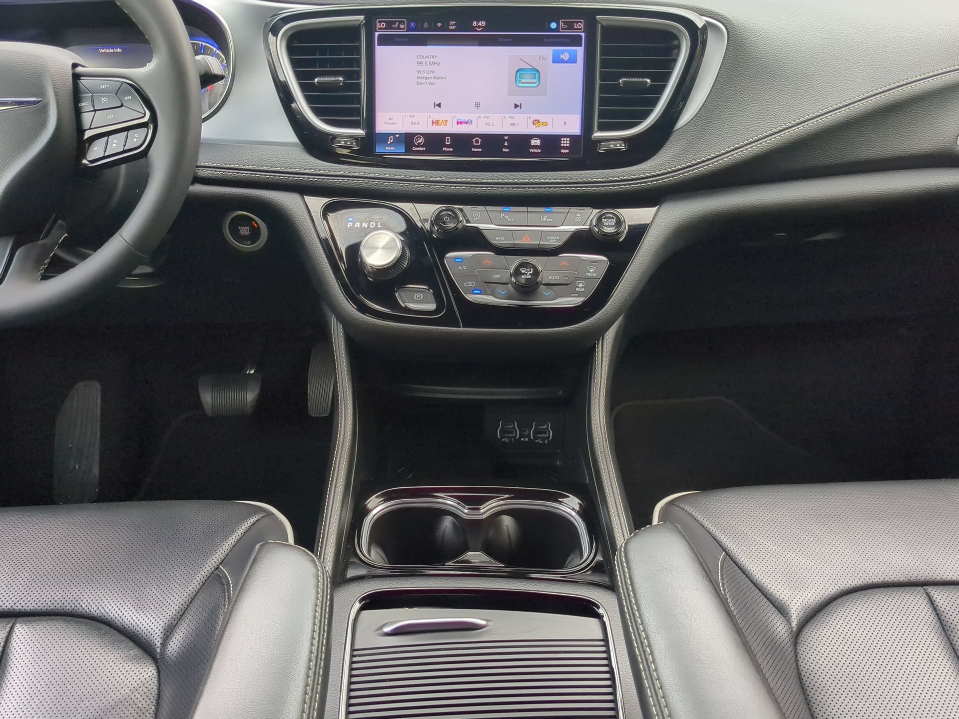 Used 2025 Chrysler Pacifica Limited FWD image 52