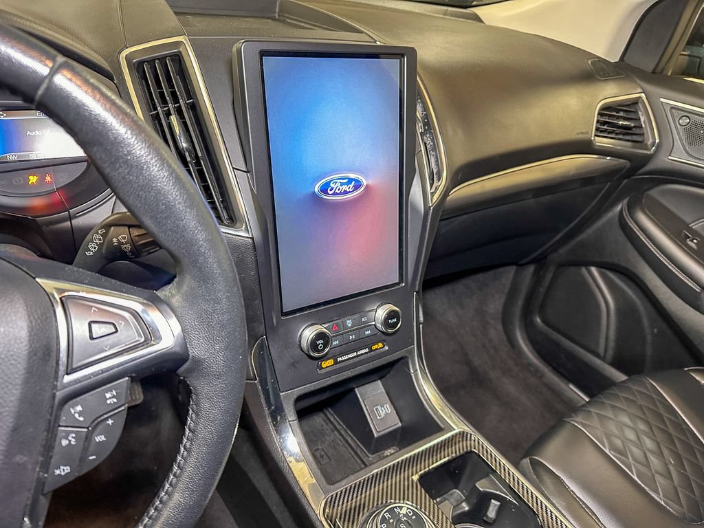 Certified 2024 Ford Edge Titanium AWD/4WD image 40