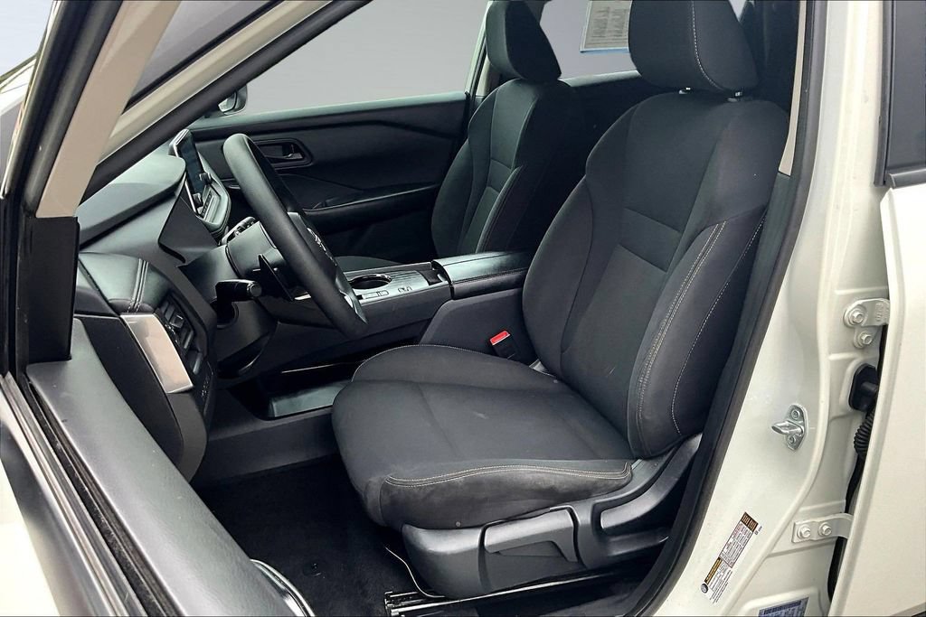Used 2024 Nissan Rogue S FWD image 20