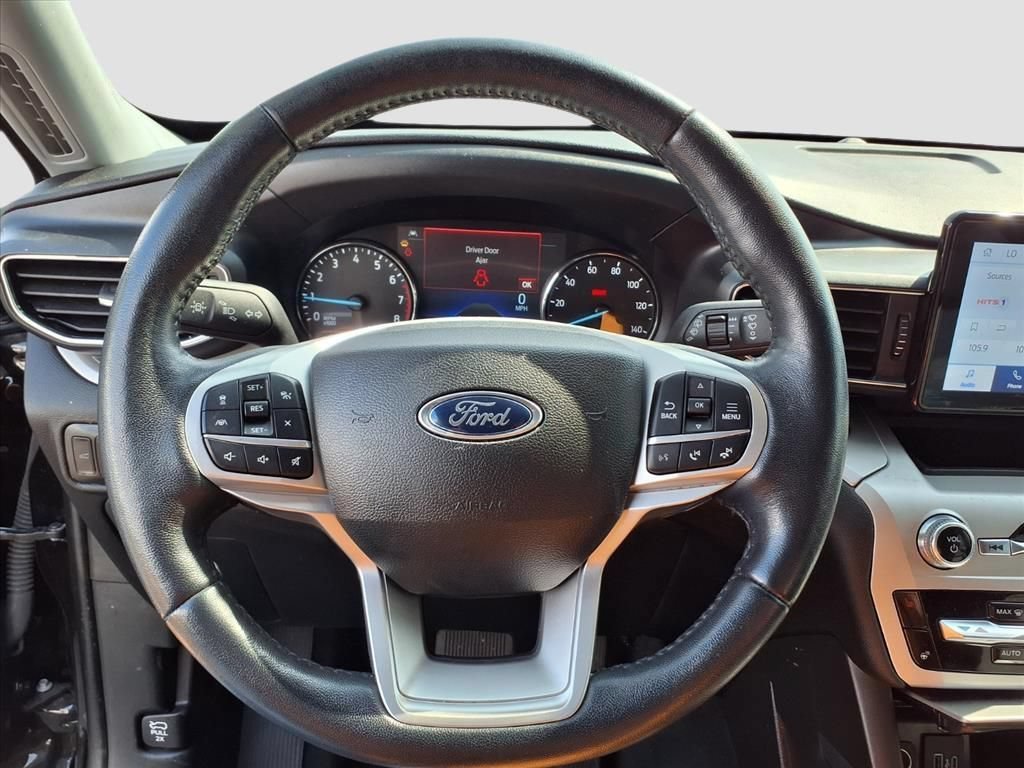 Certified 2023 Ford Explorer XLT w/ Equipment Group 202A AWD/4WD image 18