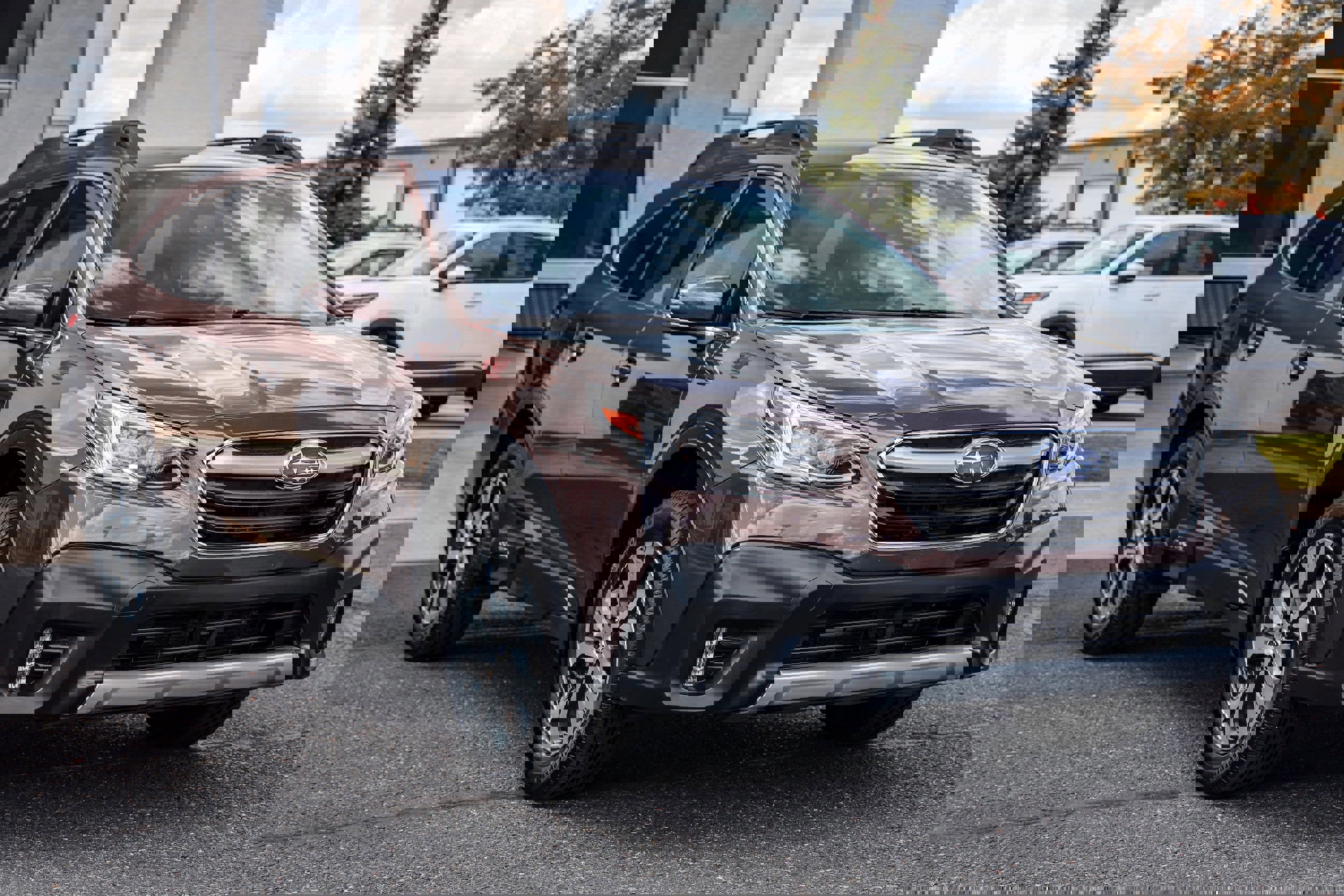 Used 2020 Subaru Outback Limited w/ Popular Package #2 image 5