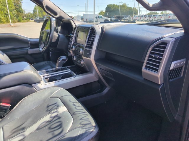 Certified 2018 Ford F150 Platinum w/ Equipment Group 701A Luxury AWD/4WD image 37