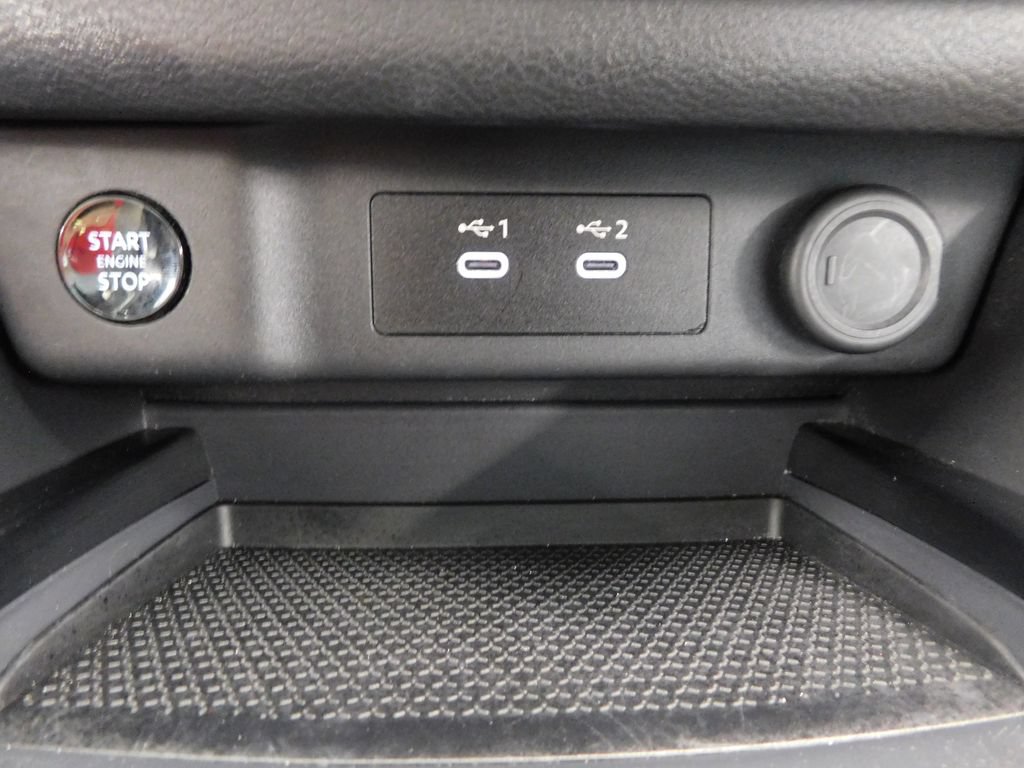Used 2025 Nissan Rogue SV AWD/4WD image 29