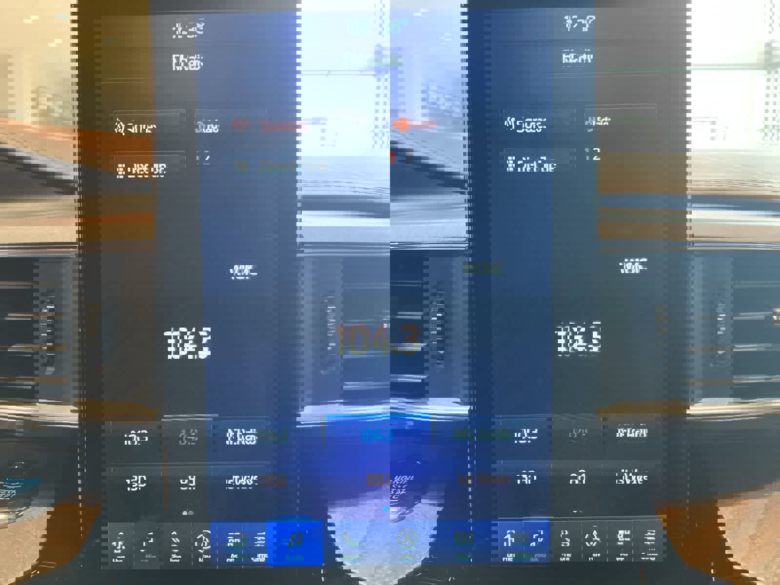 Certified 2022 Ford Explorer Platinum w/ Equipment Group 601A image 23