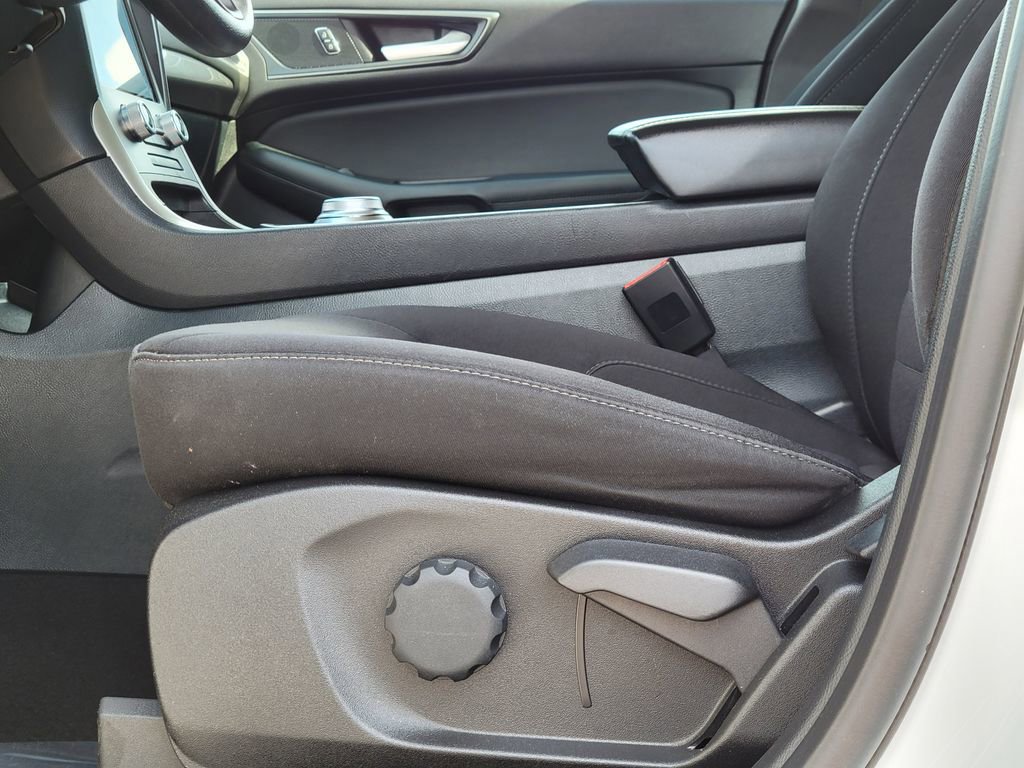 Certified 2024 Ford Edge SE image 23