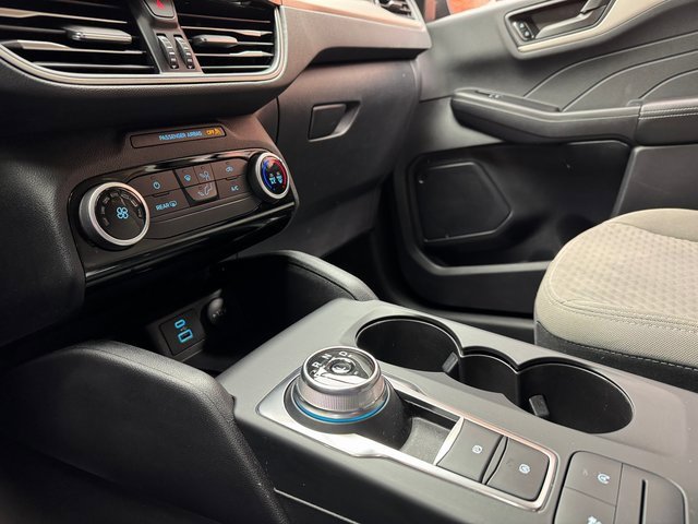 Certified 2022 Ford Escape SE image 19