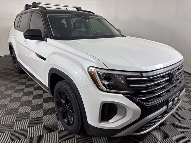Used 2024 Volkswagen Atlas Peak Edition SEL