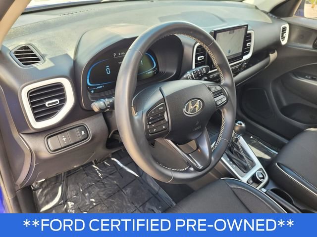 Used 2023 Hyundai Venue Limited FWD image 16