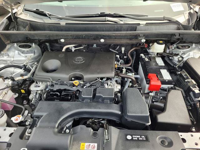 Used 2025 Toyota RAV4 XLE FWD image 36
