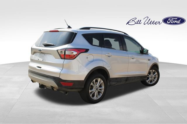 Certified 2018 Ford Escape SE w/ SE Sync 3 Package FWD image 5