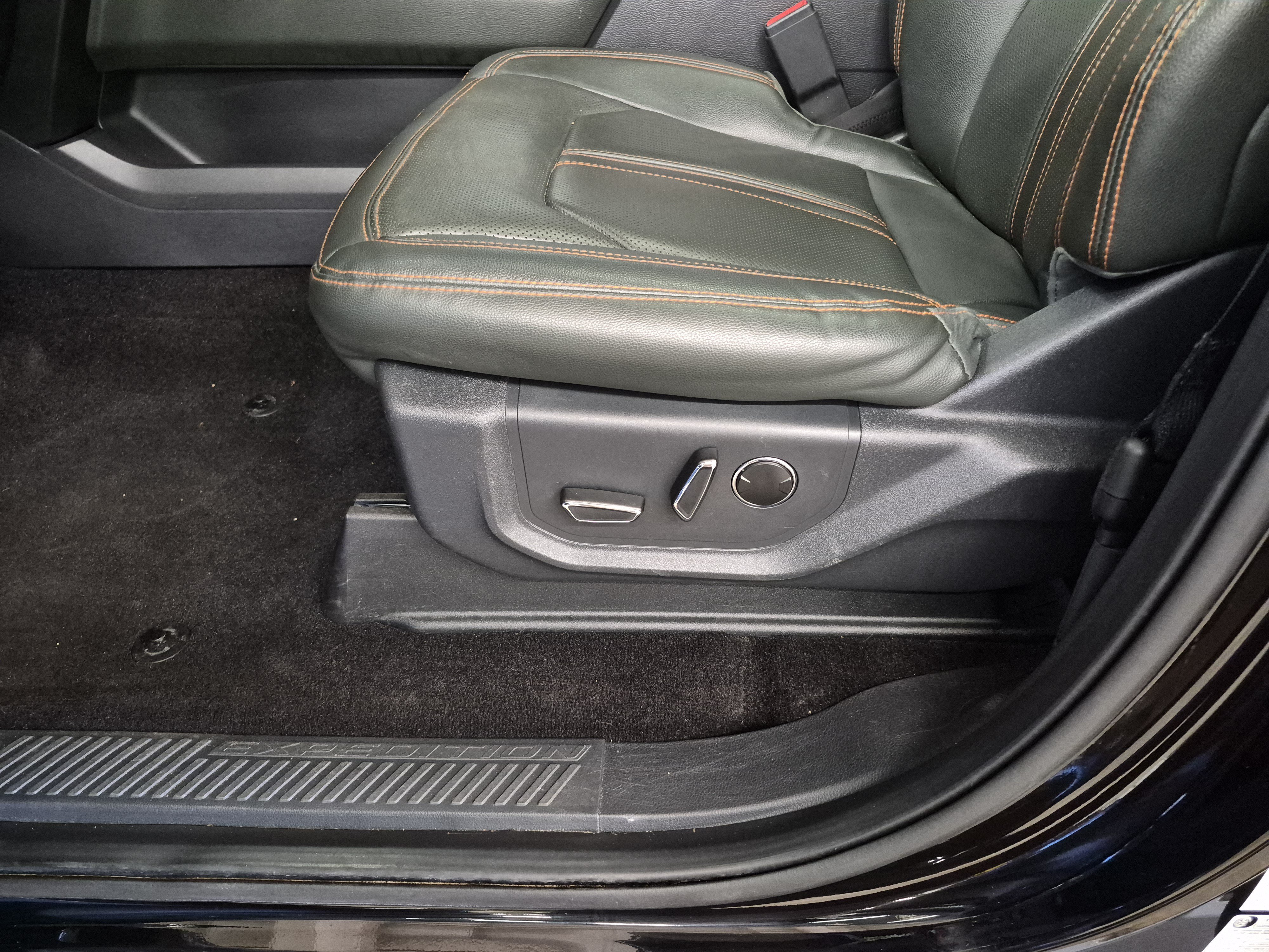 Certified 2022 Ford Expedition Timberline AWD/4WD image 18