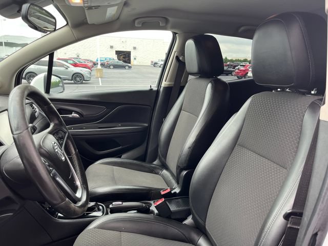 Used 2020 Buick Encore Preferred AWD/4WD image 12