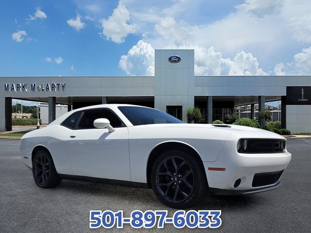 Used 2019 Dodge Challenger SXT w/ Blacktop Package RWD image 7