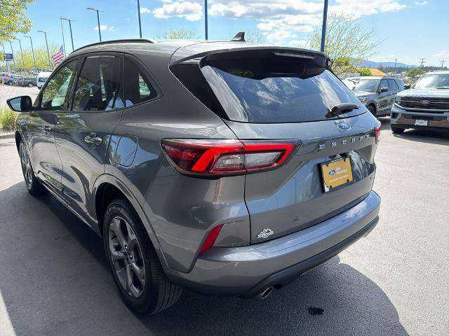 Certified 2023 Ford Escape ST-Line AWD/4WD image 12