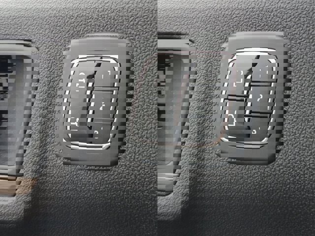 Certified 2020 Ford Escape Titanium image 19