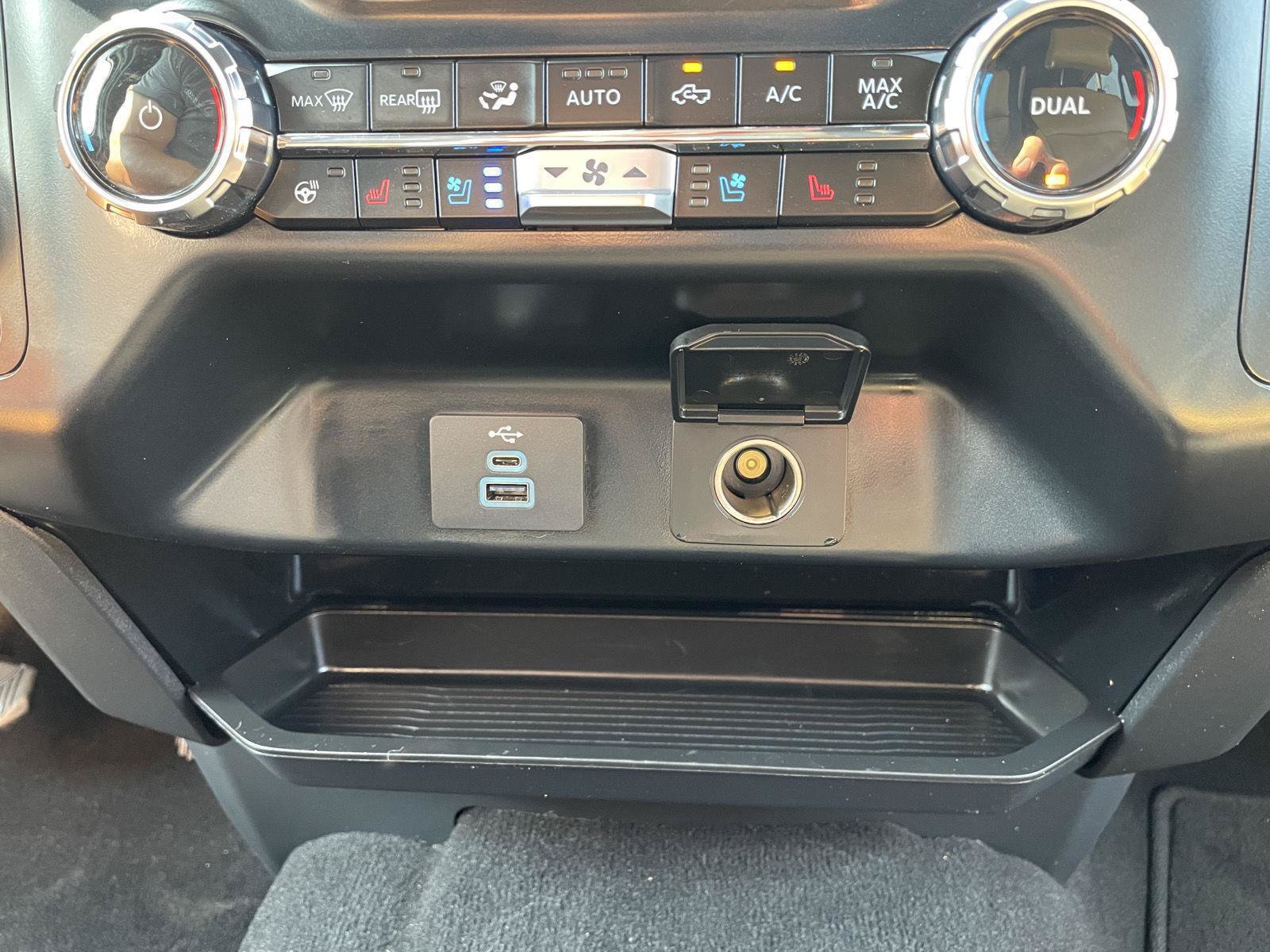 Certified 2024 Ford F250 Lariat w/ Chrome Package AWD/4WD image 30