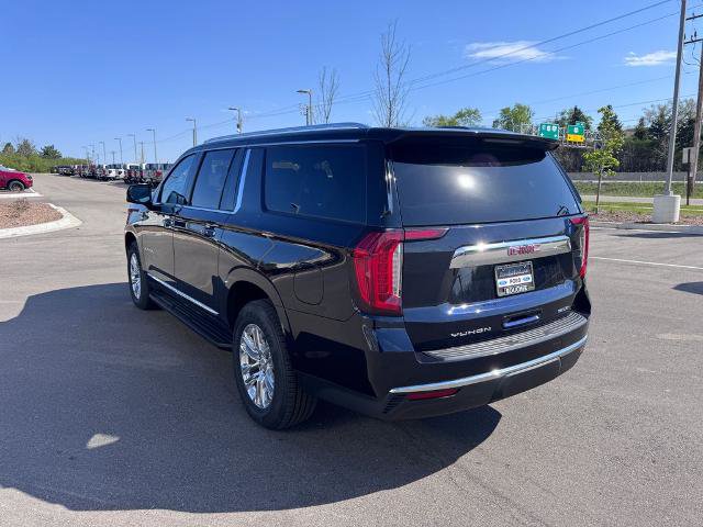 Used 2021 GMC Yukon XL SLT w/ SLT Premium Package AWD/4WD image 4