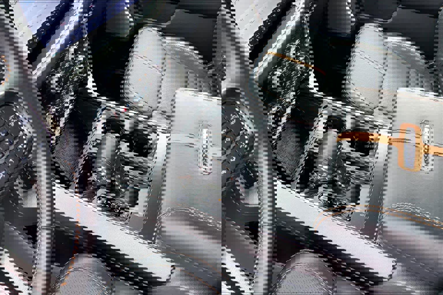 Certified 2022 Ford F150 Platinum w/ Equipment Group 701A High image 17