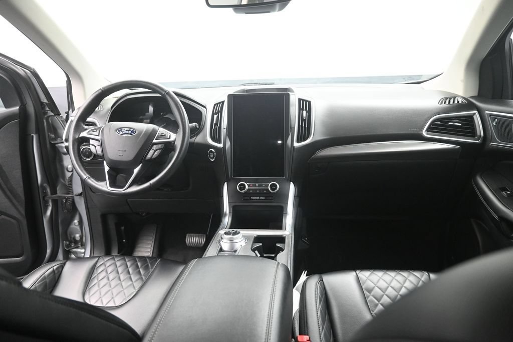 Certified 2024 Ford Edge Titanium AWD/4WD image 12