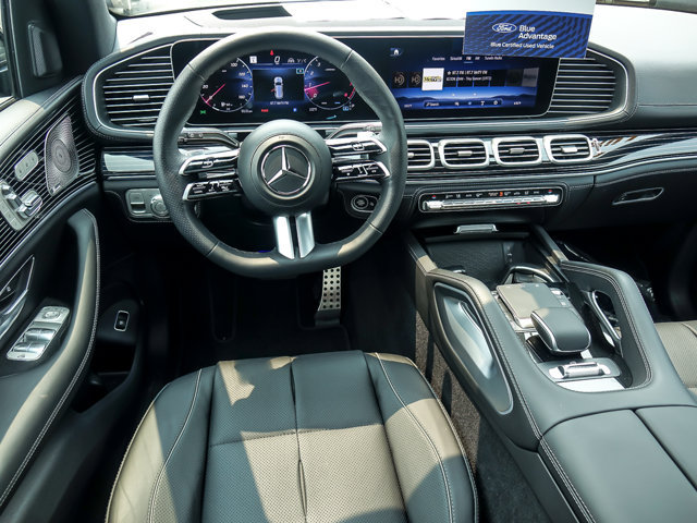 Used 2025 Mercedes-Benz GLS 580 4MATIC image 15