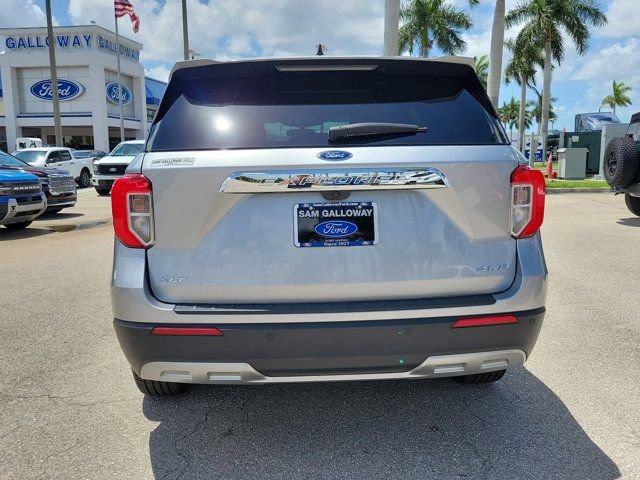 Certified 2024 Ford Explorer XLT w/ Equipment Group 202A AWD/4WD image 5