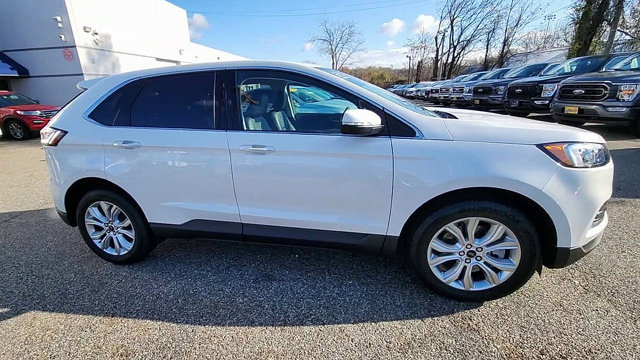 Certified 2023 Ford Edge Titanium AWD/4WD image 9