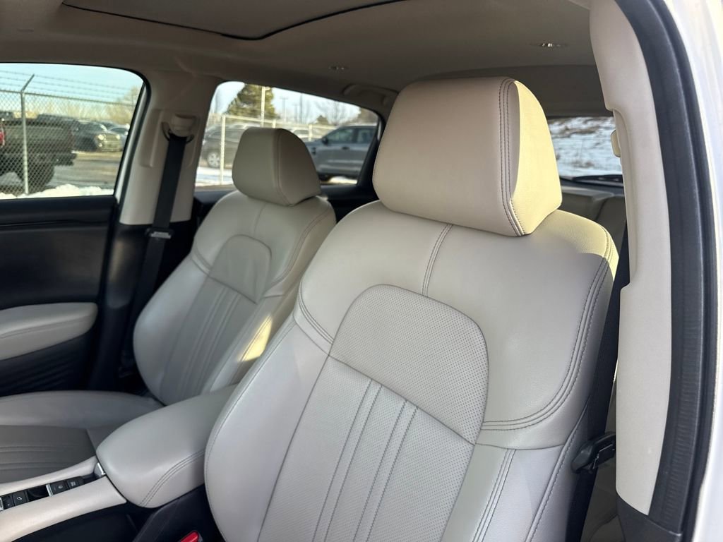 Used 2023 Honda HR-V EX-L image 12