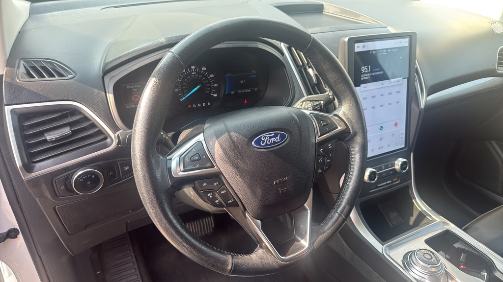 Certified 2024 Ford Edge SEL AWD/4WD image 15