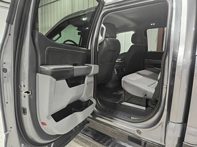 Certified 2023 Ford F350 XLT w/ Black Appearance Package AWD/4WD image 15