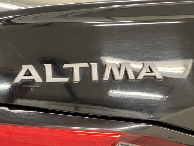 Used 2024 Nissan Altima 2.5 SV FWD image 18