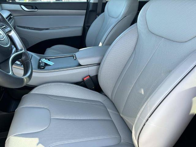 Used 2025 Hyundai Palisade SEL FWD image 30