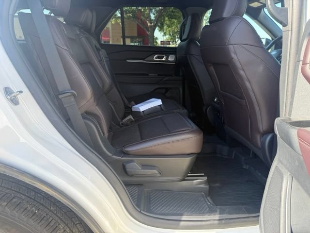 Certified 2025 Ford Explorer Platinum AWD/4WD image 14