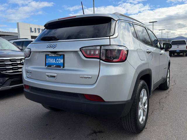 Used 2024 Jeep Compass Latitude image 7