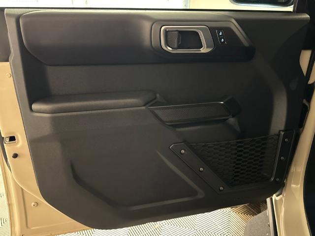 Certified 2025 Ford Bronco Badlands AWD/4WD image 16