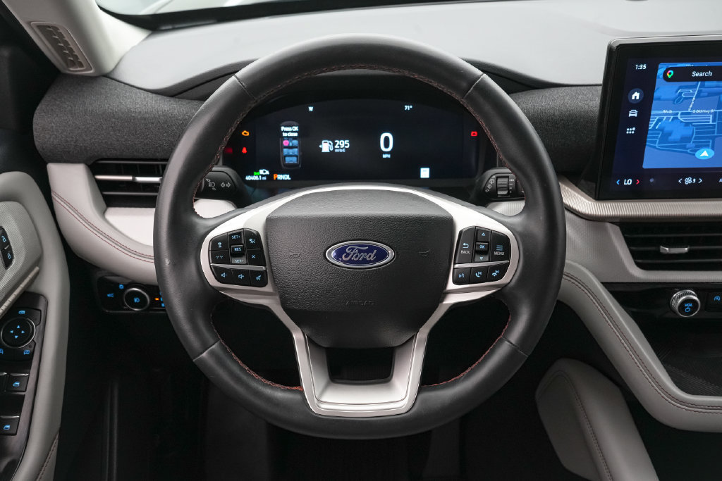 Certified 2025 Ford Explorer Active w/ Active Comfort Package AWD/4WD image 13