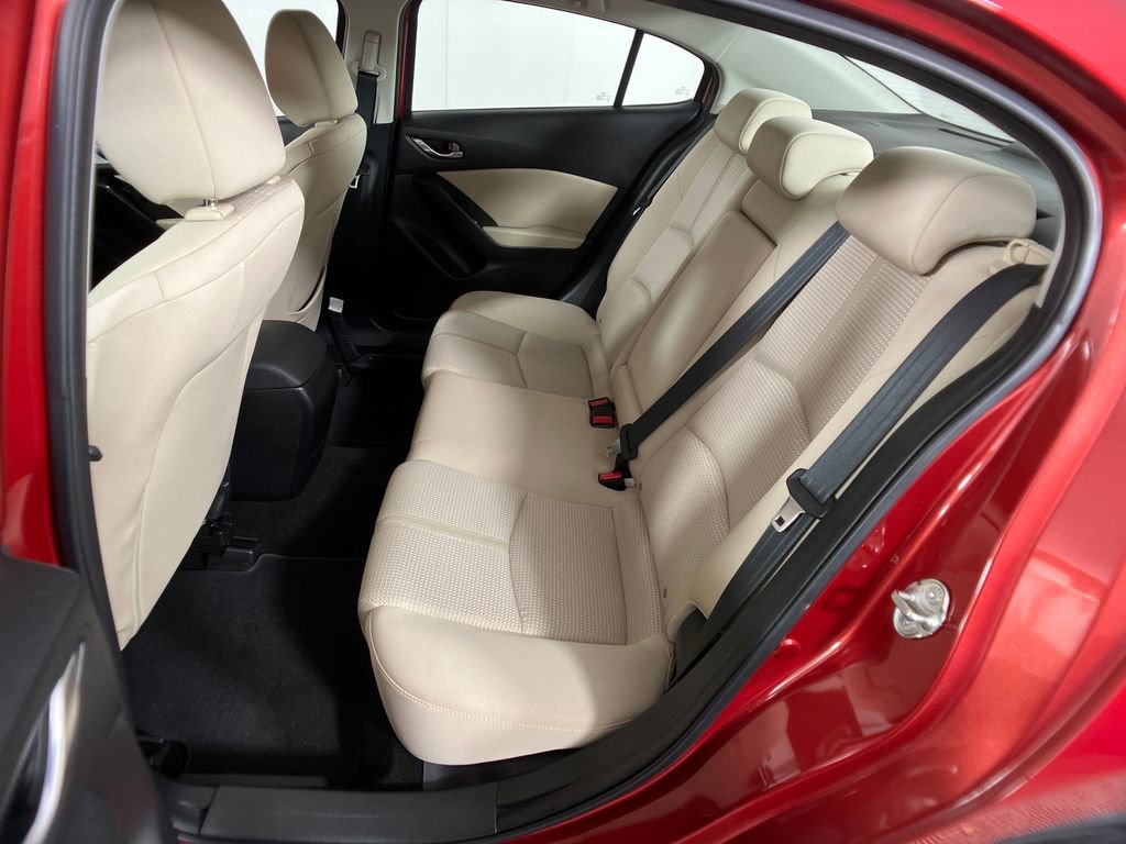 Used 2018 MAZDA MAZDA3 Sport w/ Preferred Equipment Package image 29