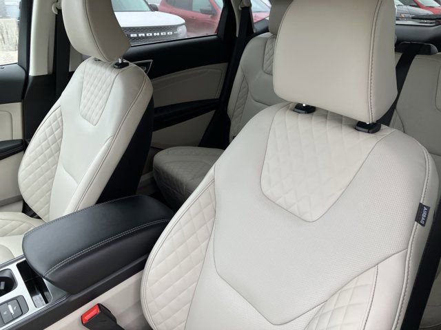 Certified 2024 Ford Edge Titanium w/ Equipment Group 301A image 22