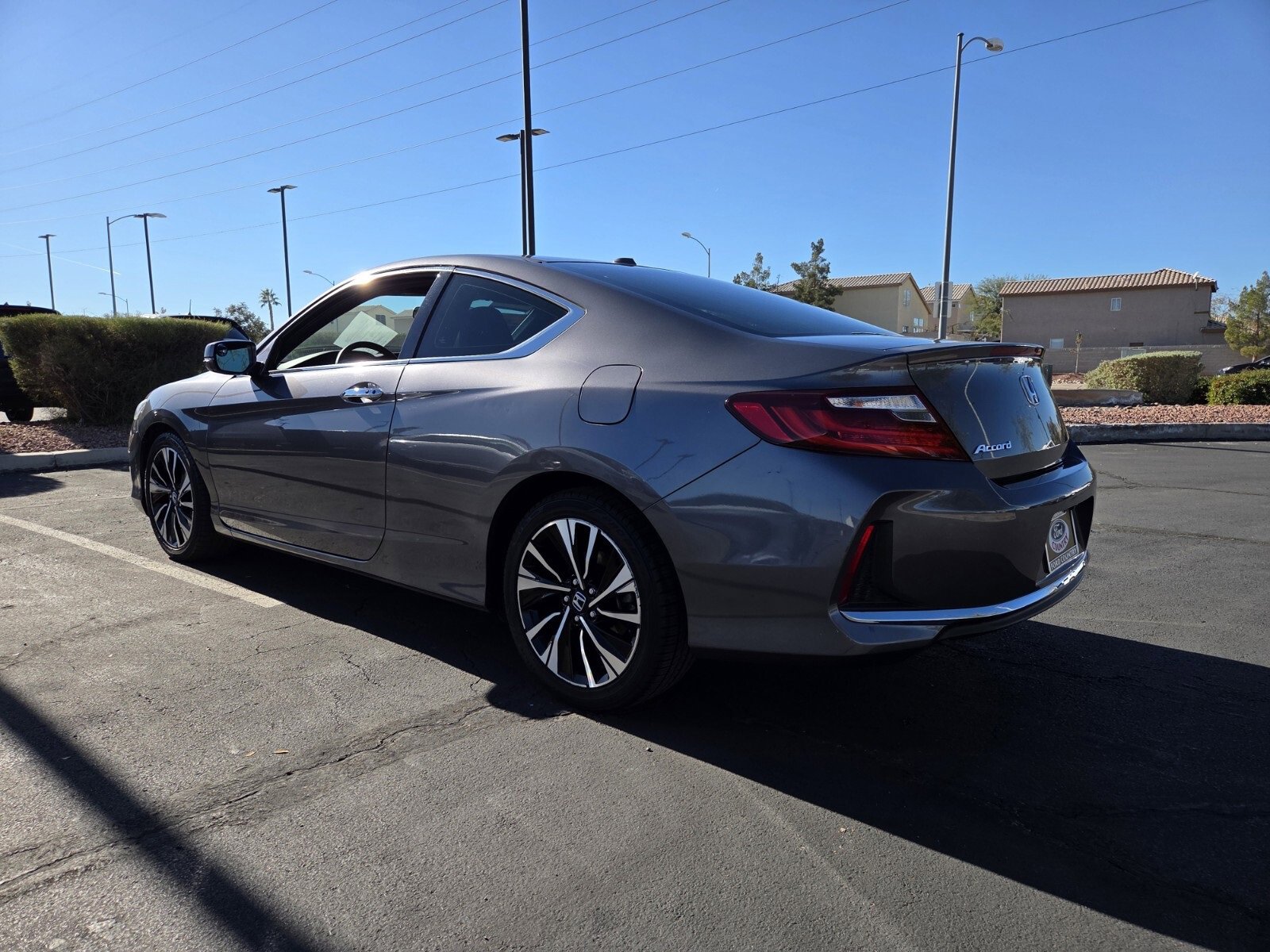 Used 2017 Honda Accord EX image 4