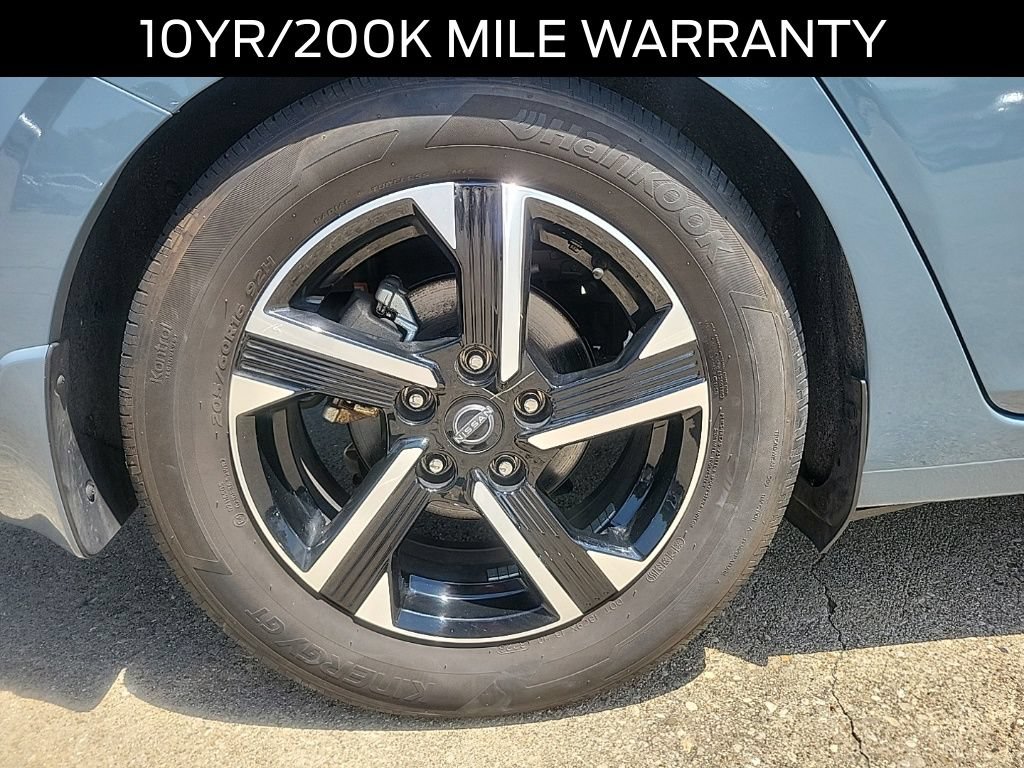 Used 2024 Nissan Sentra SV w/ All-Weather Package FWD image 5