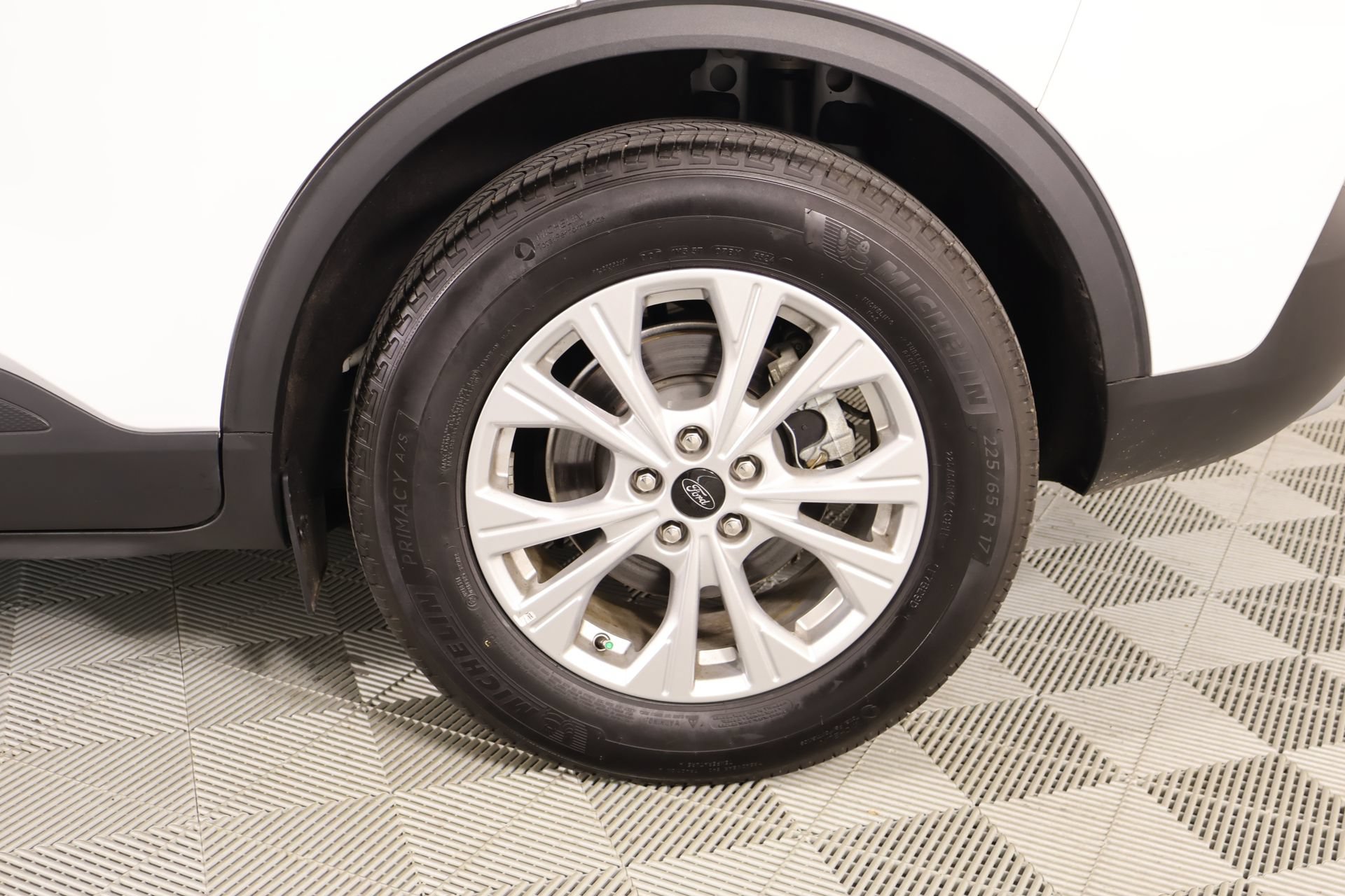 Certified 2025 Ford Escape Active FWD image 17