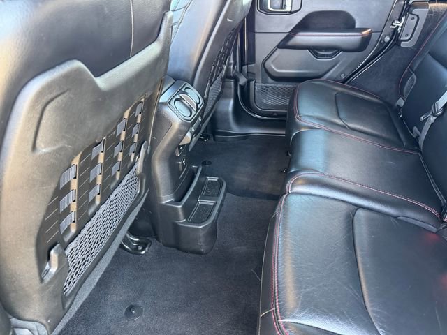 Used 2019 Jeep Wrangler Unlimited Rubicon w/ Dual Top Group AWD/4WD image 17
