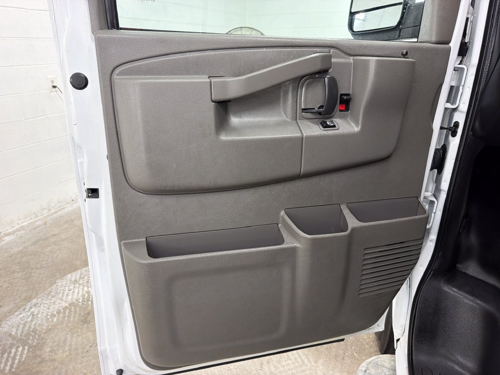 Used 2025 GMC Savana 2500 w/ Driver Convenience Package RWD image 16