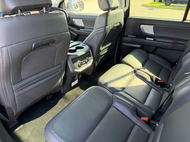 Certified 2025 Ford Expedition Active AWD/4WD image 28