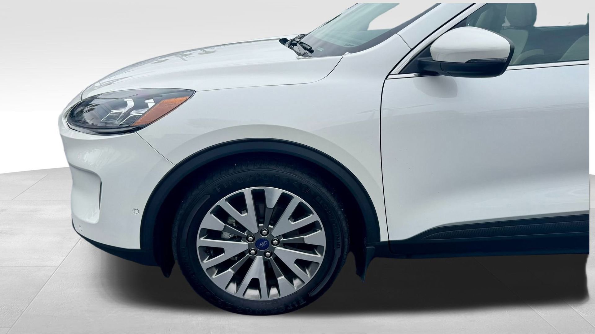 Certified 2020 Ford Escape Titanium image 18