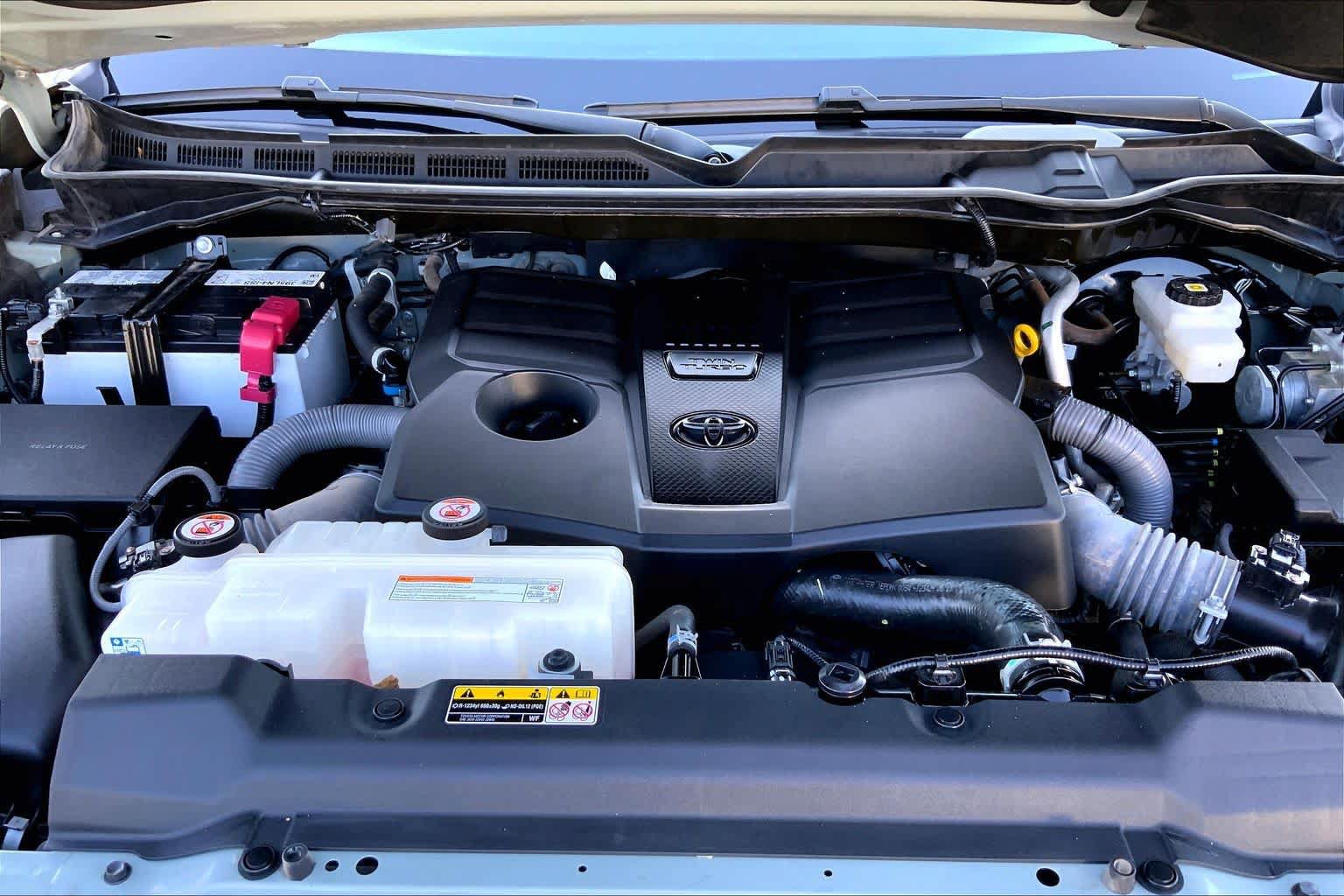 Used 2024 Toyota Tundra SR5 w/ SR5 Premium Package AWD/4WD image 28