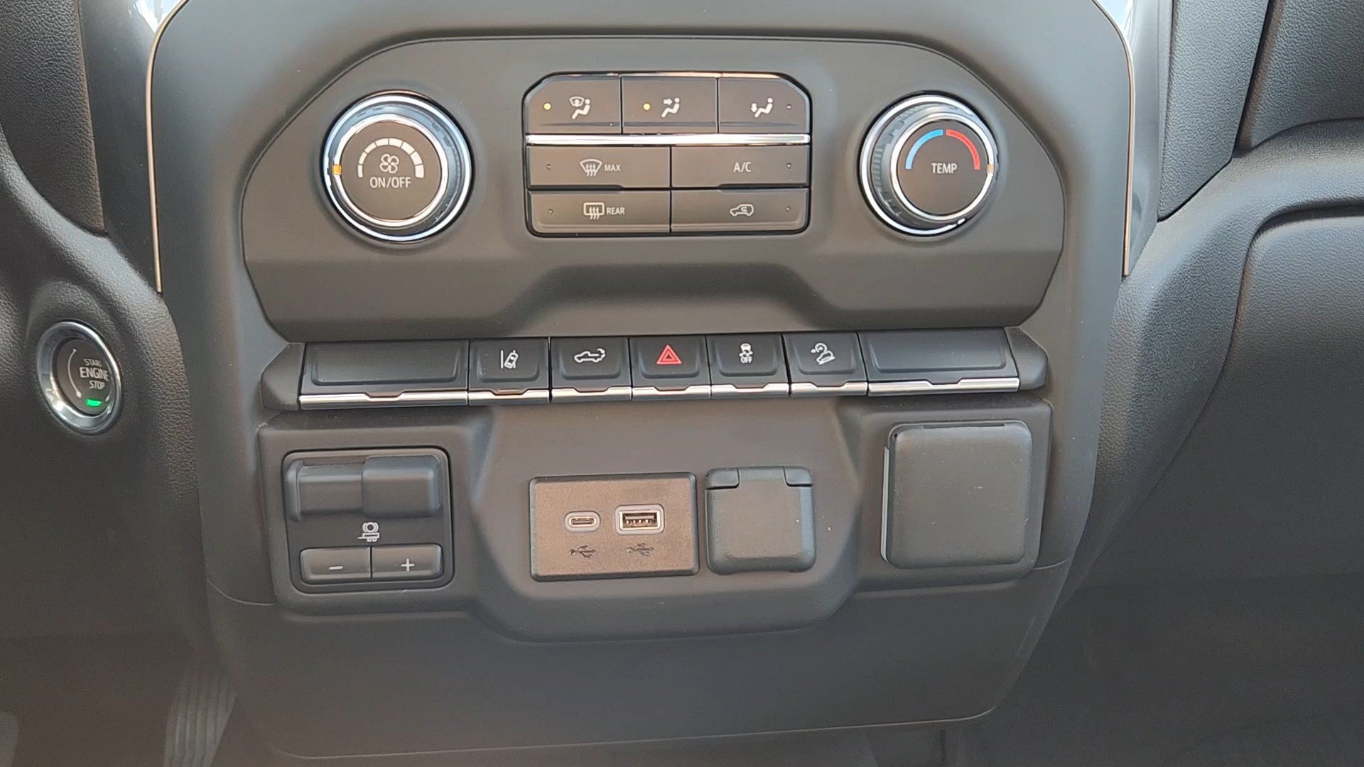 Used 2025 Chevrolet Silverado 2500 Custom w/ Custom Convenience Package AWD/4WD image 14