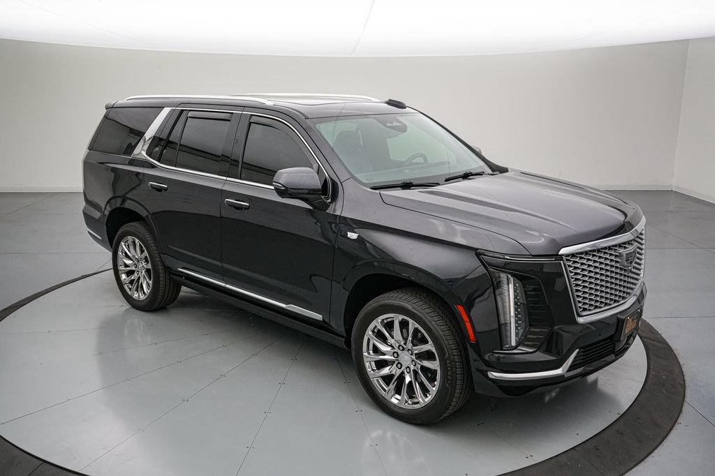 Used 2026 Cadillac Escalade Luxury w/ LPO, Radiant Package AWD/4WD image 2